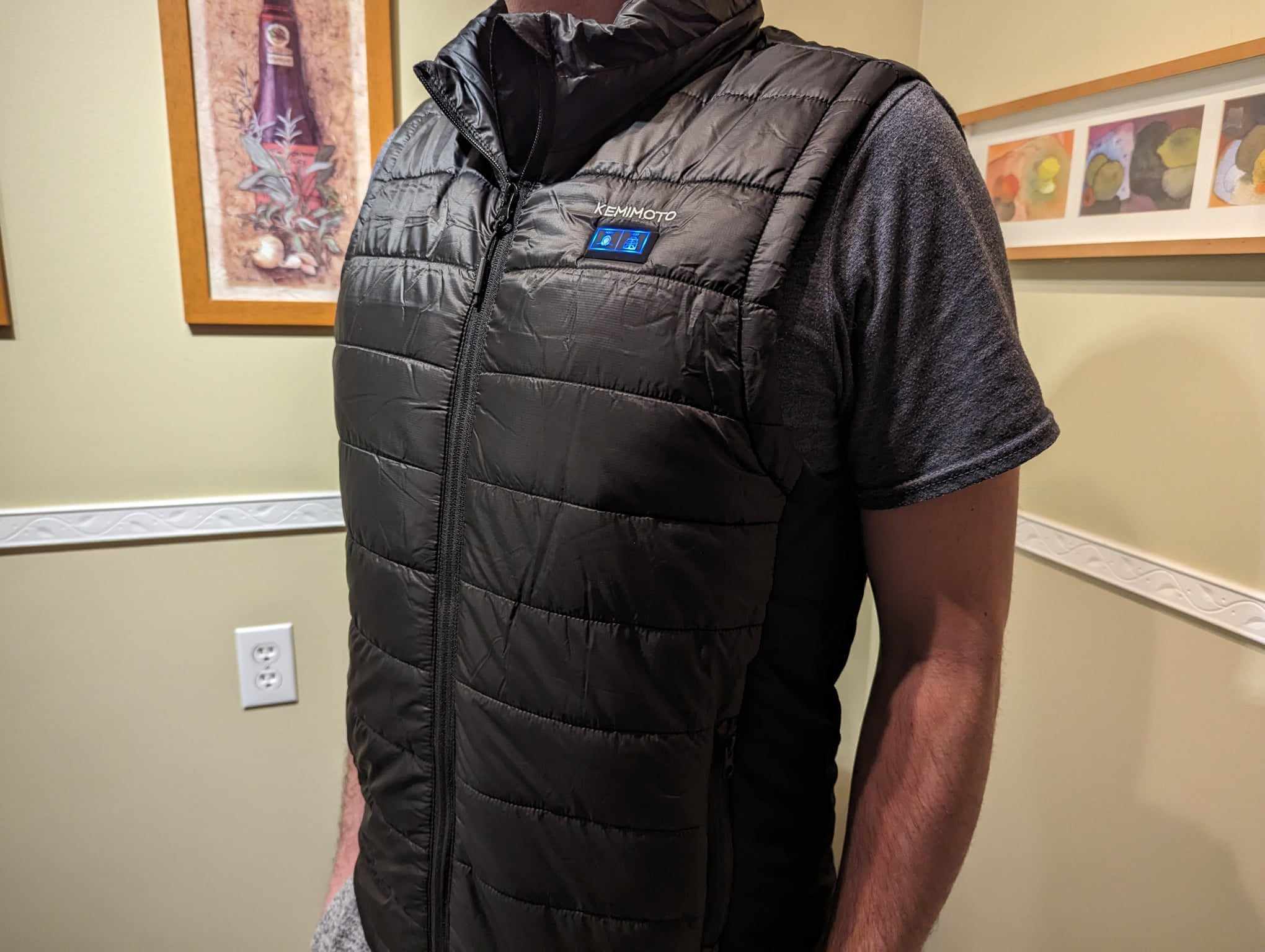 Kemimoto Heated Vest is comfortable and doesn't limit outdoor activities