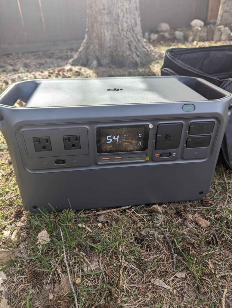 the front interface of DJI power 1000